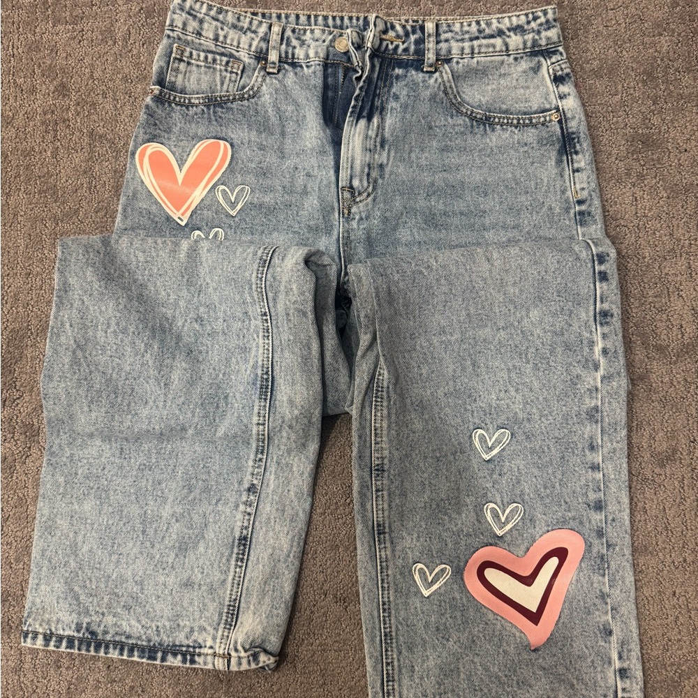 Low Waisted Heart Embellished Light Wash Jeans